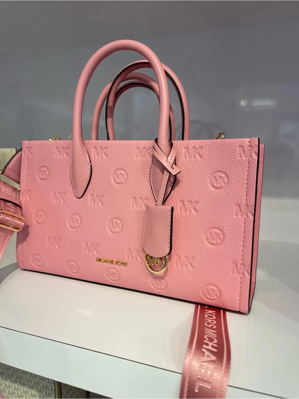 Michael Kors Mirella Md Logo Debossed Satchel Shoulder Tote Handb
Carnation
NWT - Picture 14 of 16